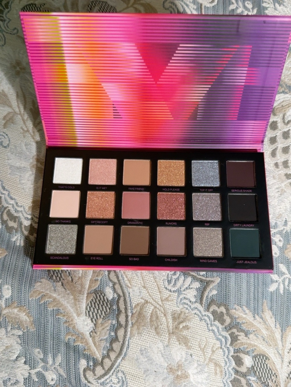 Morphe Shade Thrower 18 Pan Eyeshadow Palette - Picture 2 of 3